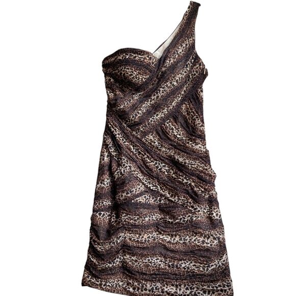 SUE WONG ANIMAL PRINT Draped Ruched ONE-SHOULDER SHEATH DRESS sz 8 - Picture 5 of 12
